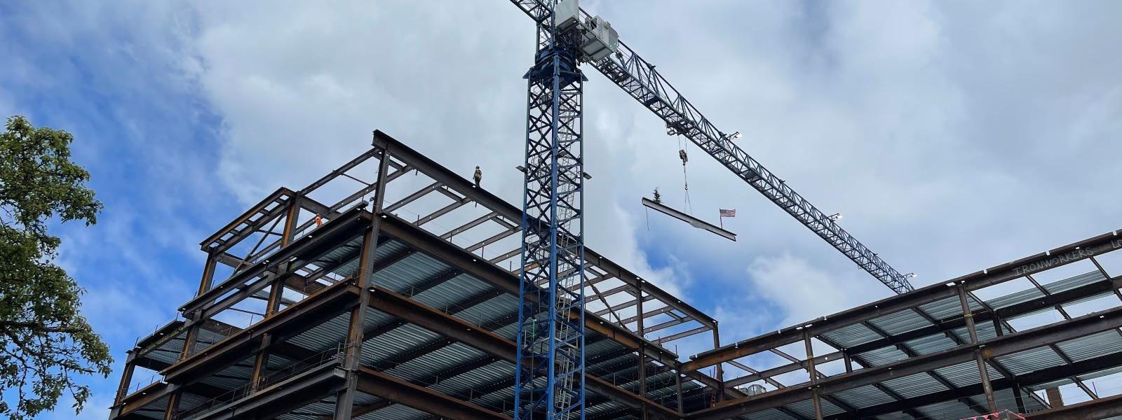 Construction at the University of Washington Medical Center's Behavioral Health Teaching Facility