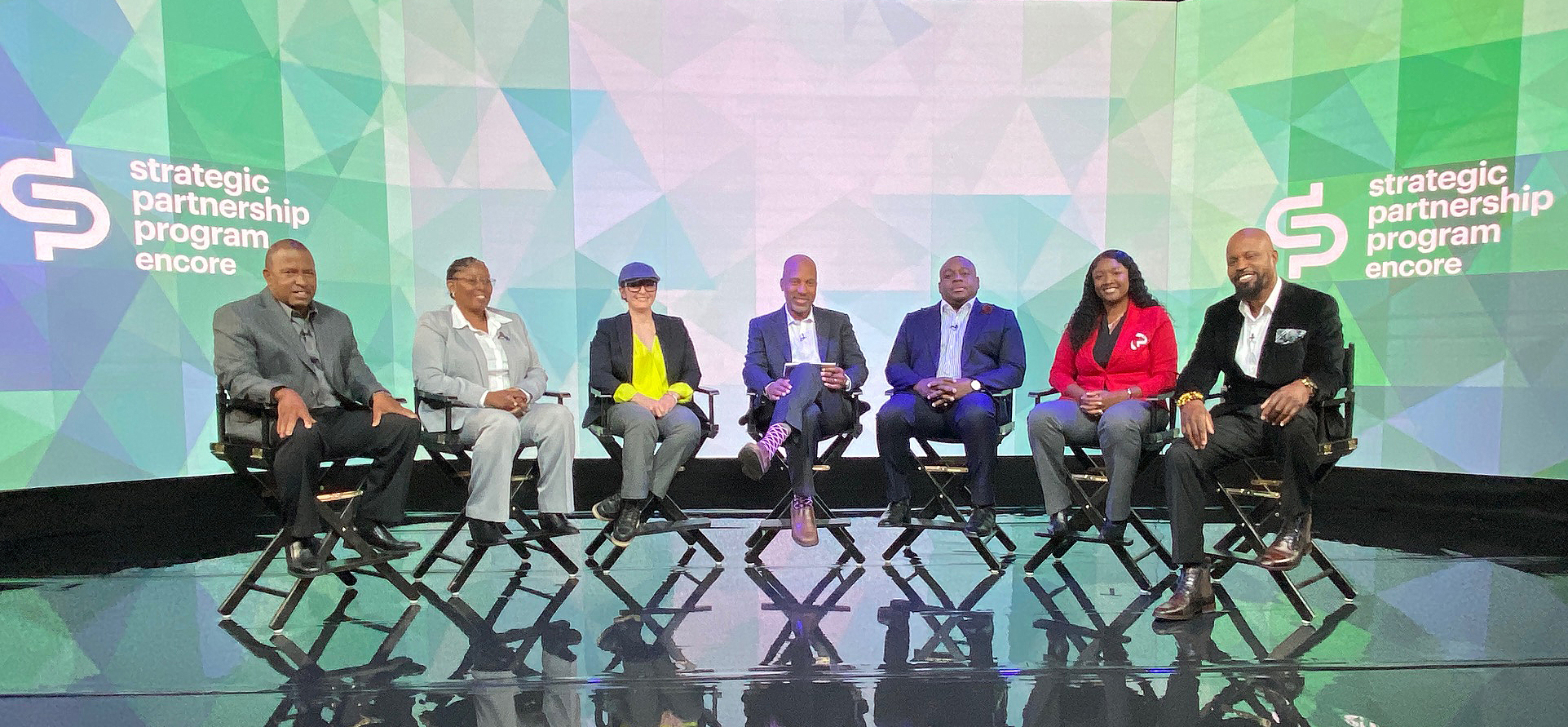 During a panel discussion, six standout SPP alumni from across the country will share what it means to be a successful entrepreneur, talk through challenges that they’ve faced as business owners, and discuss what inspires them to continue to be a leader in the industry.