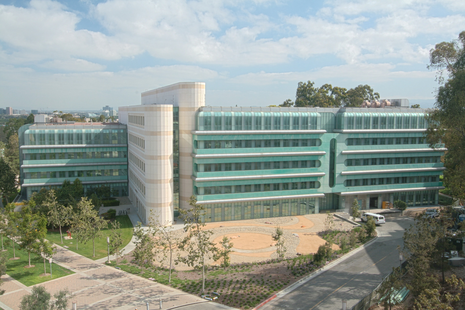 UC Irvine McGaugh Hall Vivarium