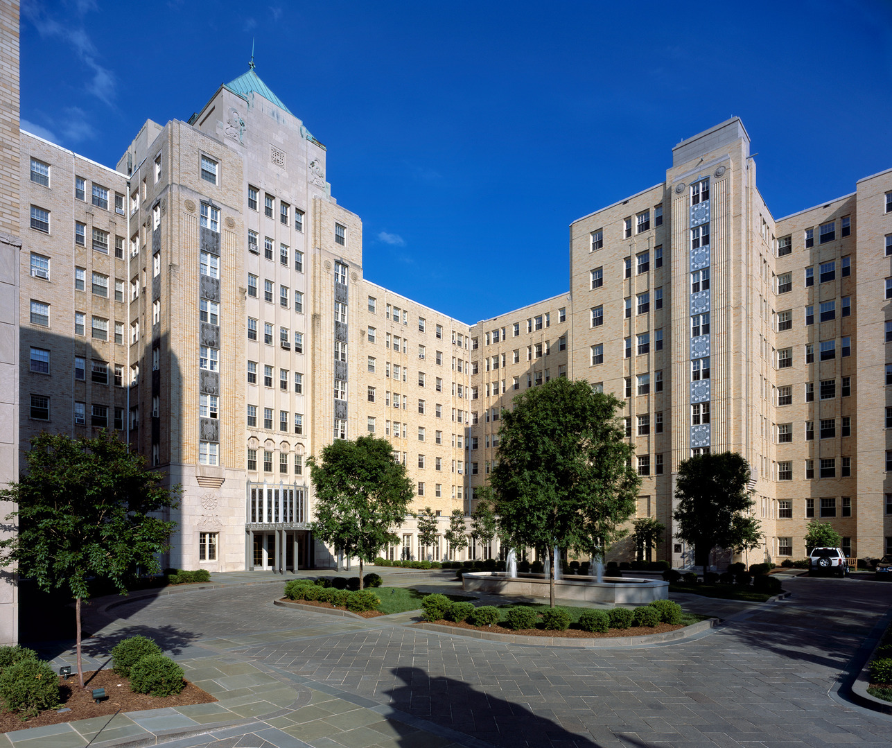 Kennedy Warren Apartments