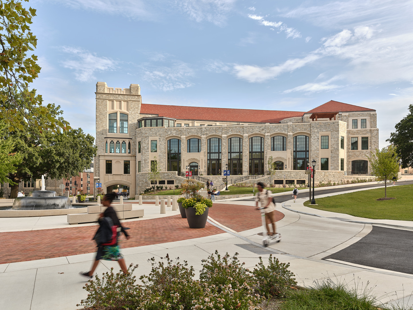 CUA Conway School of Nursing and Campus Gateway