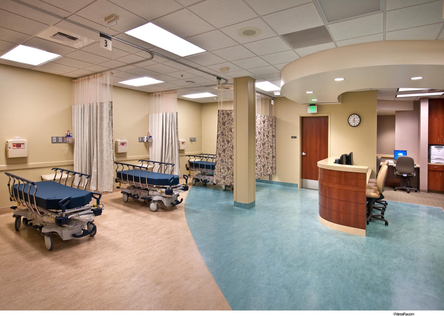 Clovis Community Medical Center, Phase A