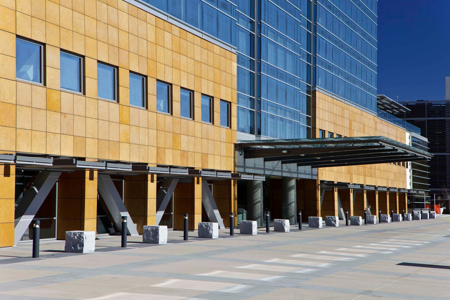 Tom & Billie Long Patient Care Tower at John Muir Medical Center