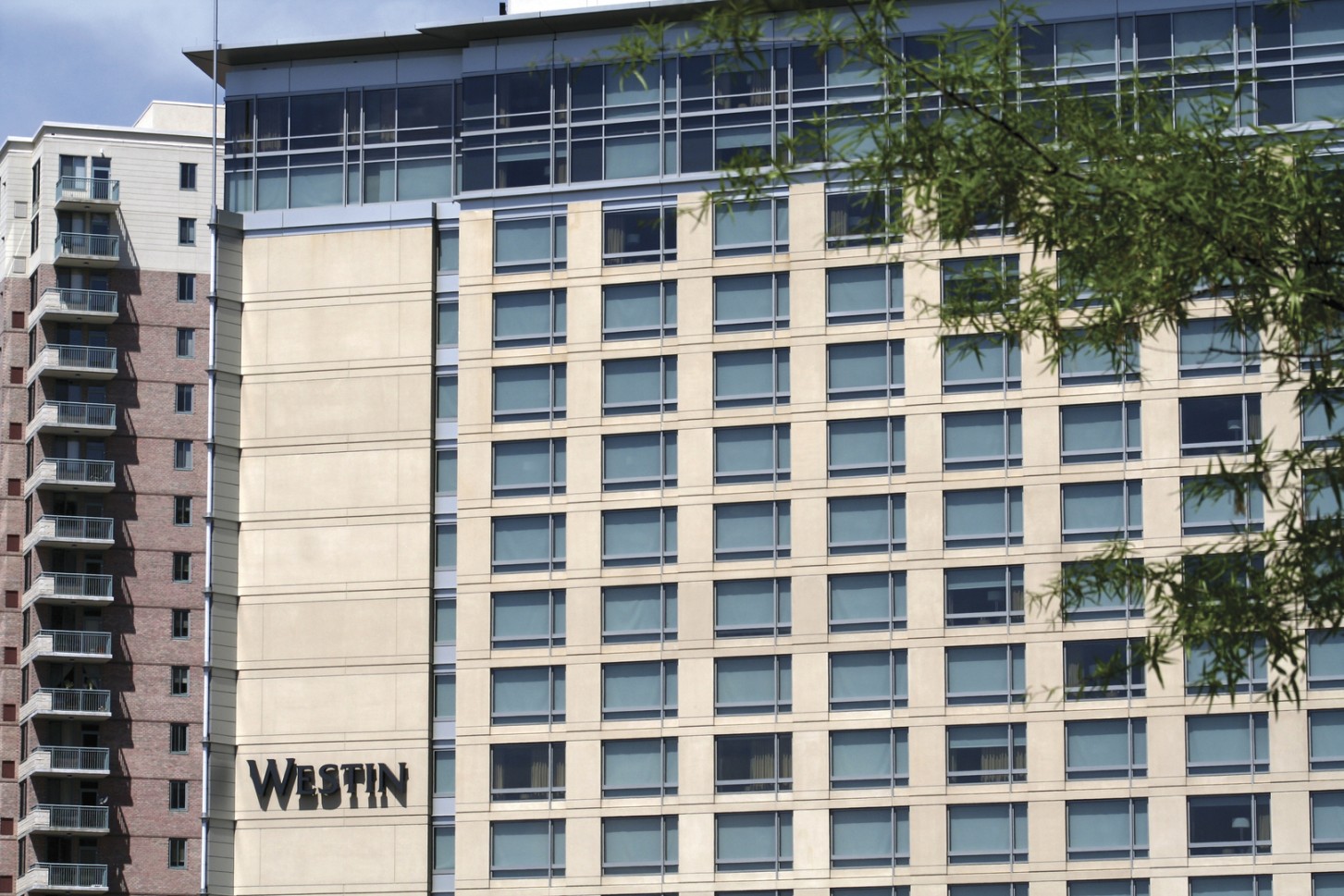 The Westin Arlington Gateway