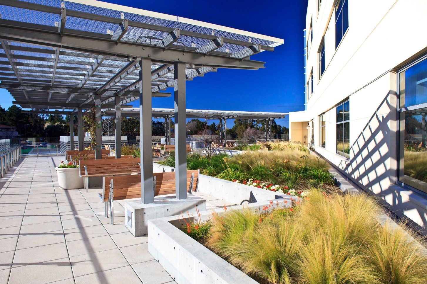 Tom & Billie Long Patient Care Tower