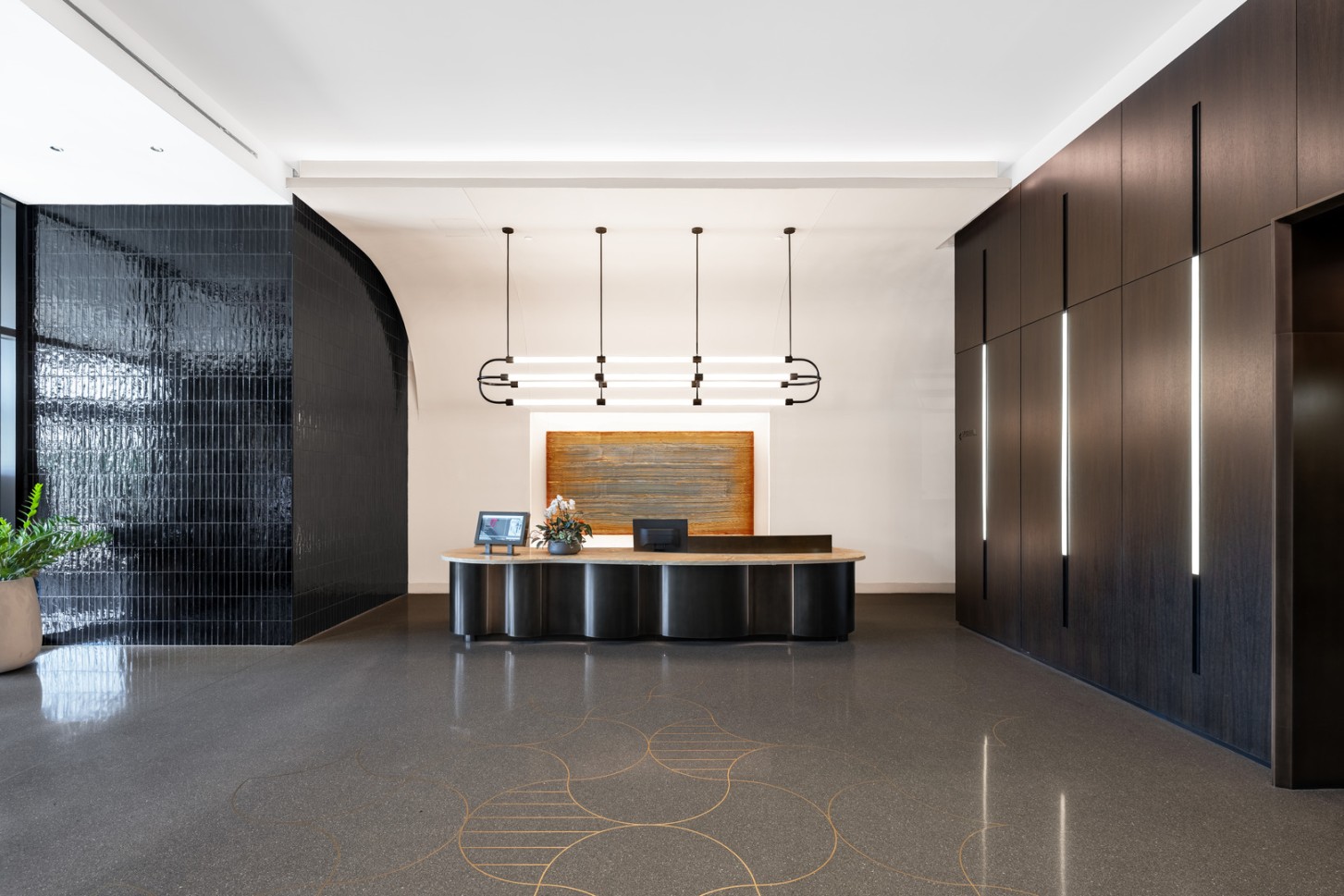Interior of 915 meeting