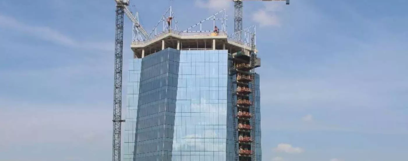 Time-lapse photos show Frost Bank Tower's construction progress through 2018