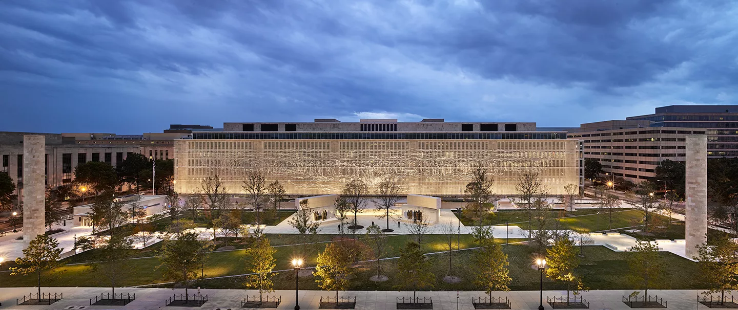 Dwight D. Eisenhower Memorial Earns 2021 AGC Build America Award 