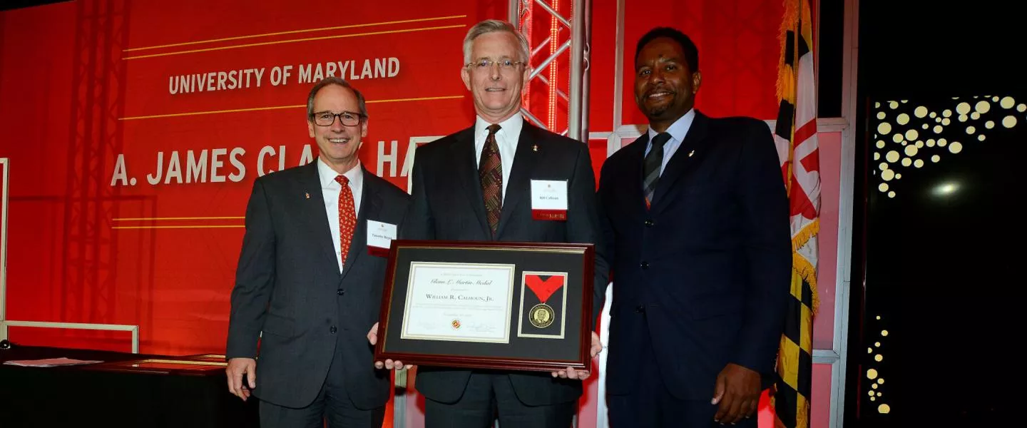 Bill Calhoun Accepts National Honors Award