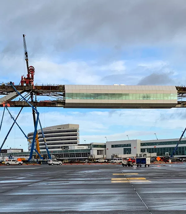 Clark Constructs World’s Longest Pedestrian Walkway Over an Active Airport Taxi Lane at Seattle-Tacoma International Airport