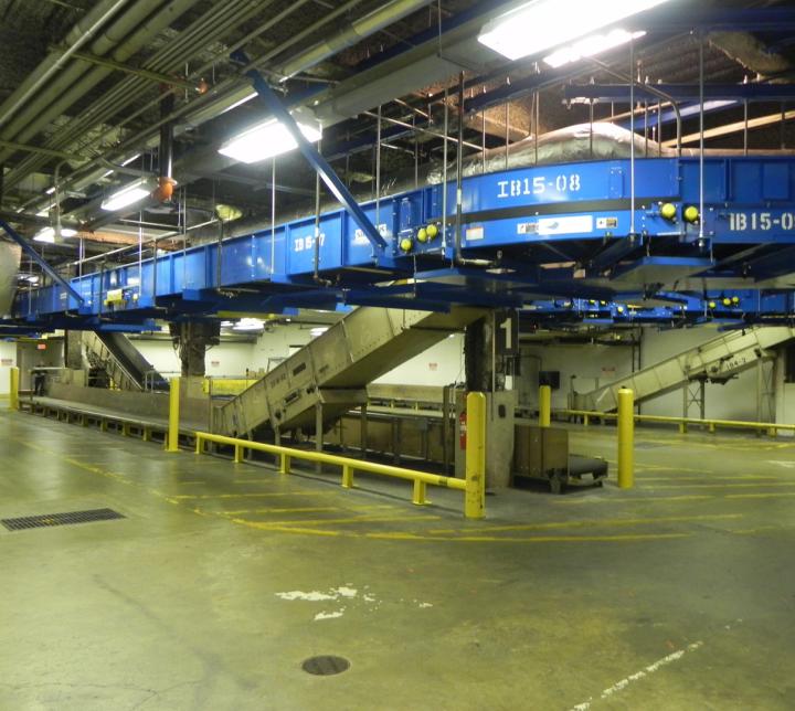 Dulles East West Baggage Handling