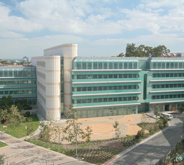 UC Irvine McGaugh Hall Vivarium