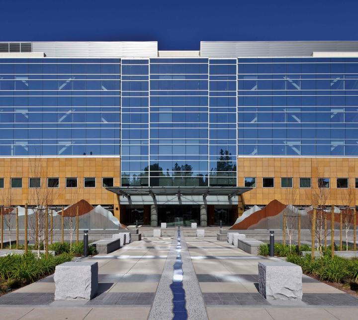 Tom & Billie Long Patient Care Tower